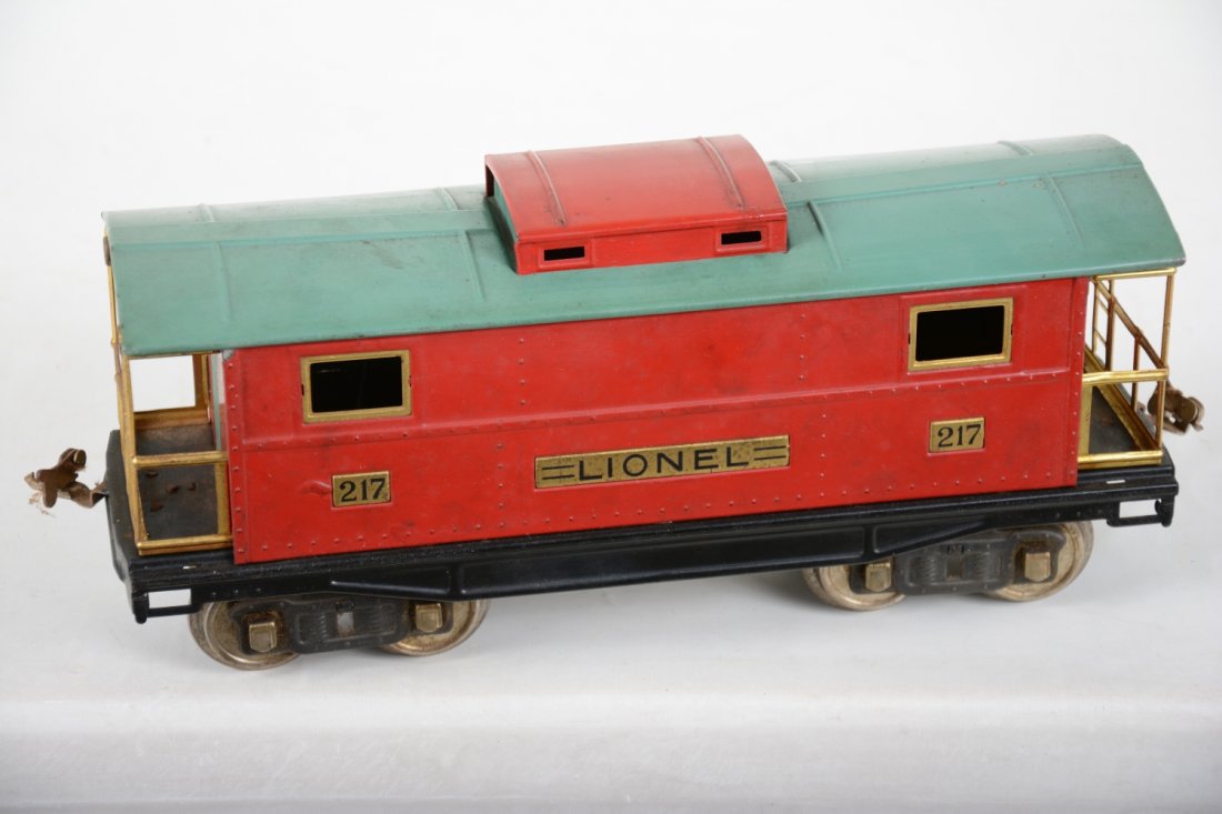 Clean Lionel 217 Caboose (1 of 4)