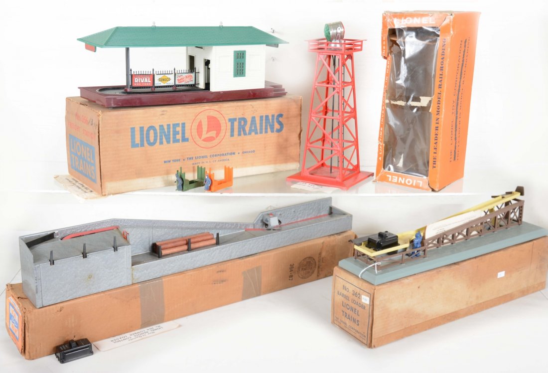 Boxed Lionel Accessories (1 of 2)