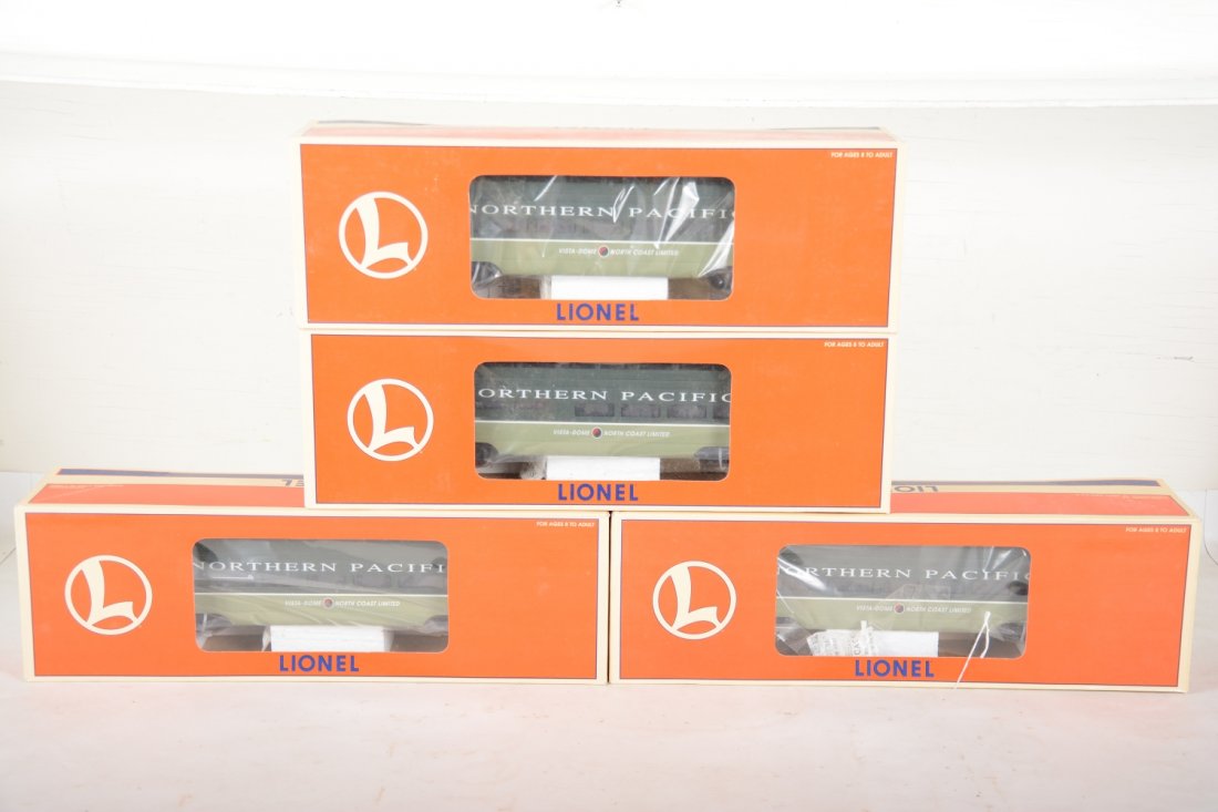 Lionel Northern Pacific Extension Cars (1 of 2)