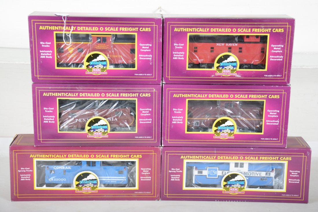 6 MTH Premier Cabooses (1 of 2)