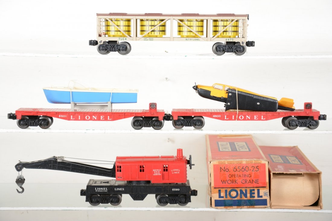 Clean Lionel Freight Cars, 2 Boxed (1 of 4)