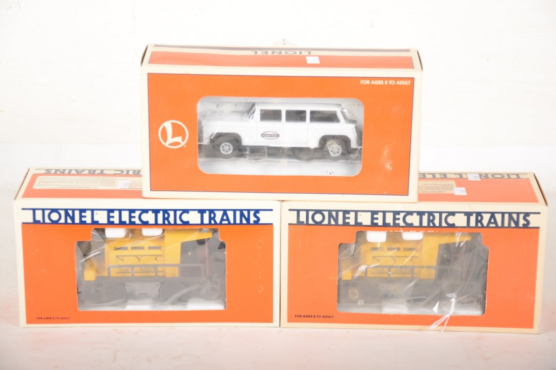 3 Lionel NYC Motorized Units (1 of 2)