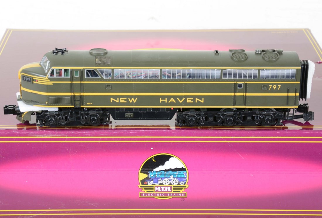 MTH Premier 20-2733-1 NH C-Line ABA Diesels: 042. Nice flywheel drive set with BOTH A units powered with ProtoSmoke, matching B-unit with ProtoSounds 2.0, DCS, ProtoCouplers and more! They show factory test run with setbox, C9+-10