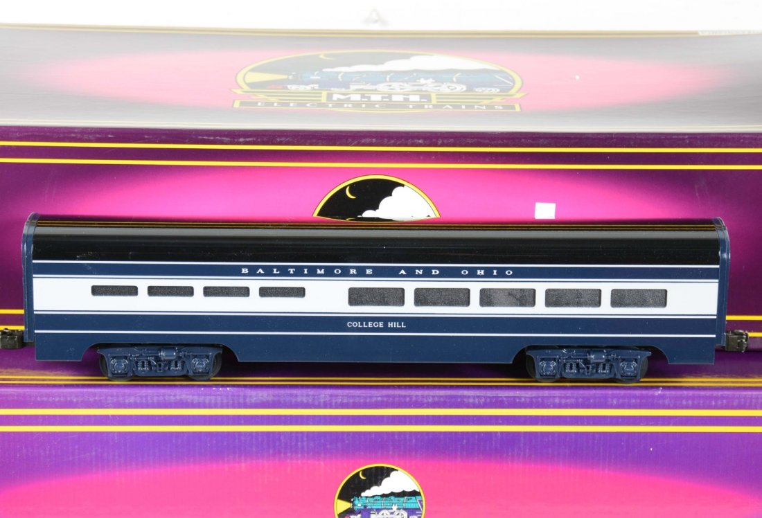 MTH Premier 6008 & 6108 B&O Cincinnatian Cars: Nice smooth side painted aluminum 5-car set, plus the sleeper/diner extension set. They show very light runtime with C9 bodies with boxes.