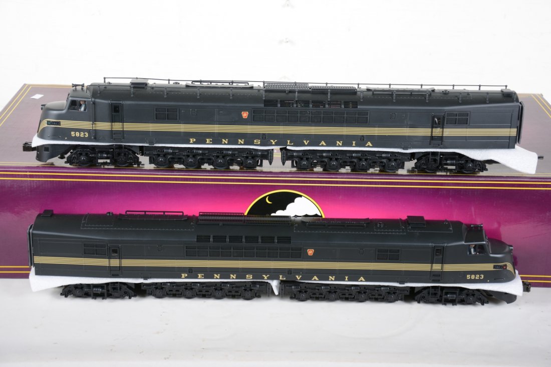 MTH Premier 20-2200-1 PRR Centipede AA Diesels: 072. Fantastic 4-8+8-4 AA diesels; each unit with dual flywheel motors, ProtoCouplers; ProtoSmoke, ProtoSounds with squeaking brakes with Freight yard ProtoEffects. They have been lightly run with C9 