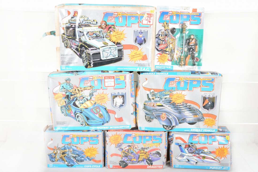 Hasbro Cops n Crooks Action Figures & Vehicles (1 of 3)