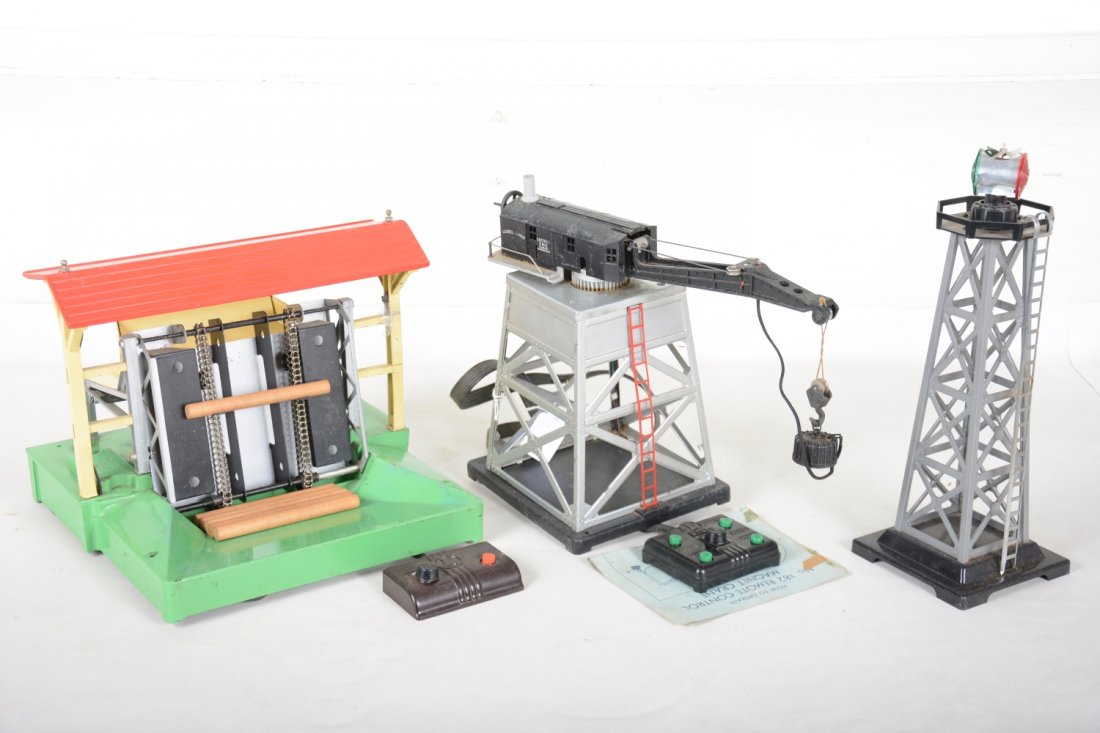 Lionel 182, 164 & Marx Beacon, TLC (1 of 2)