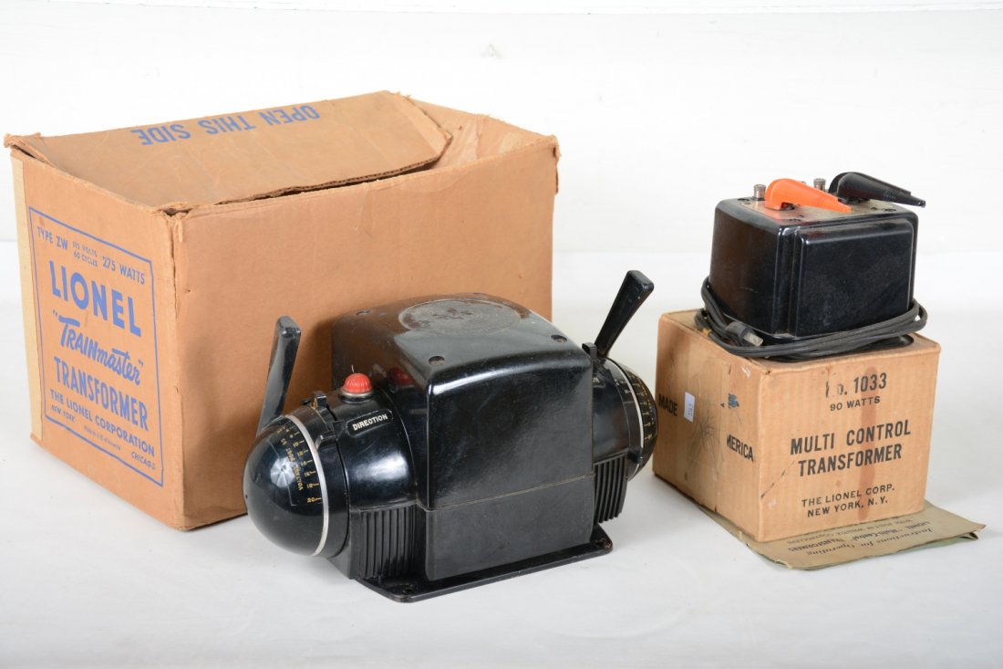 Boxed Lionel ZW & 1033 Transformers (1 of 2)