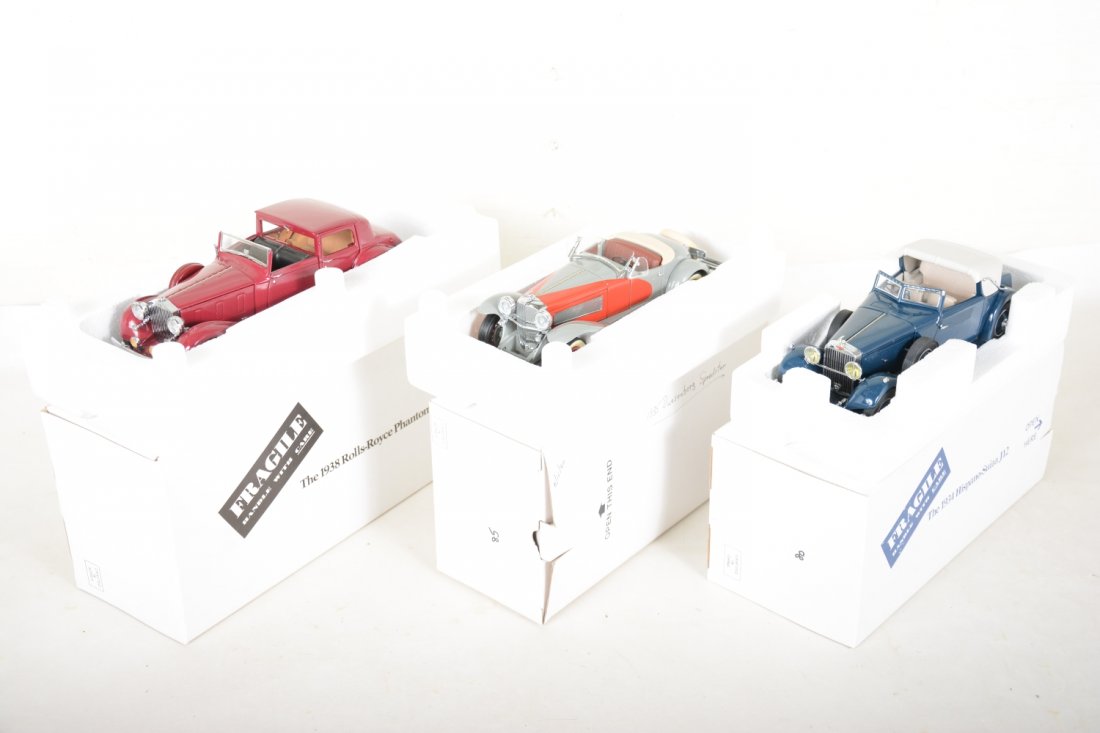 3 Danbury Mint 1/24 Scale Vehicles (1 of 2)