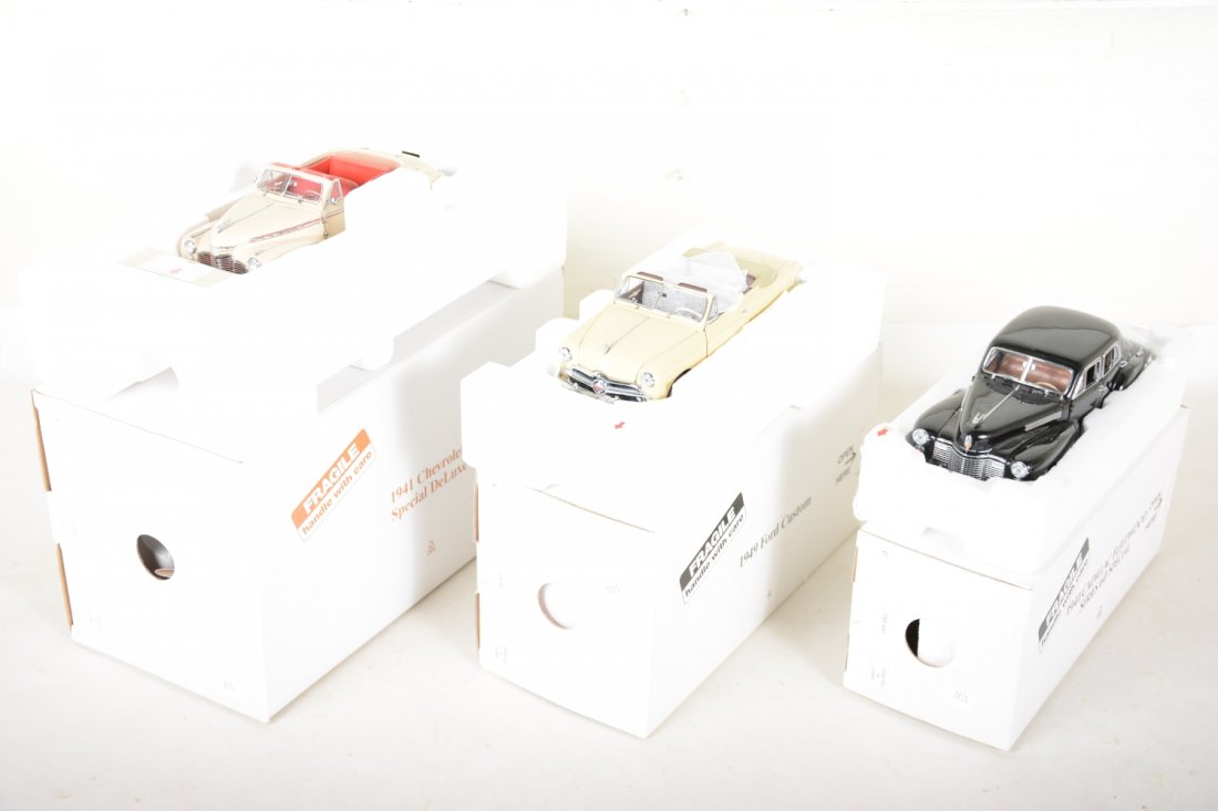 3 Danbury Mint 1/24 Scale 1940s Cars (1 of 2)