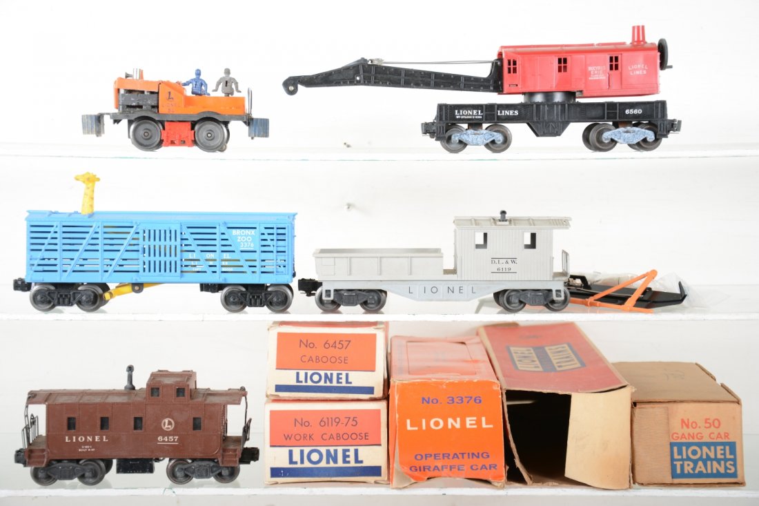 Boxed Lionel Freight Cars (1 of 4)