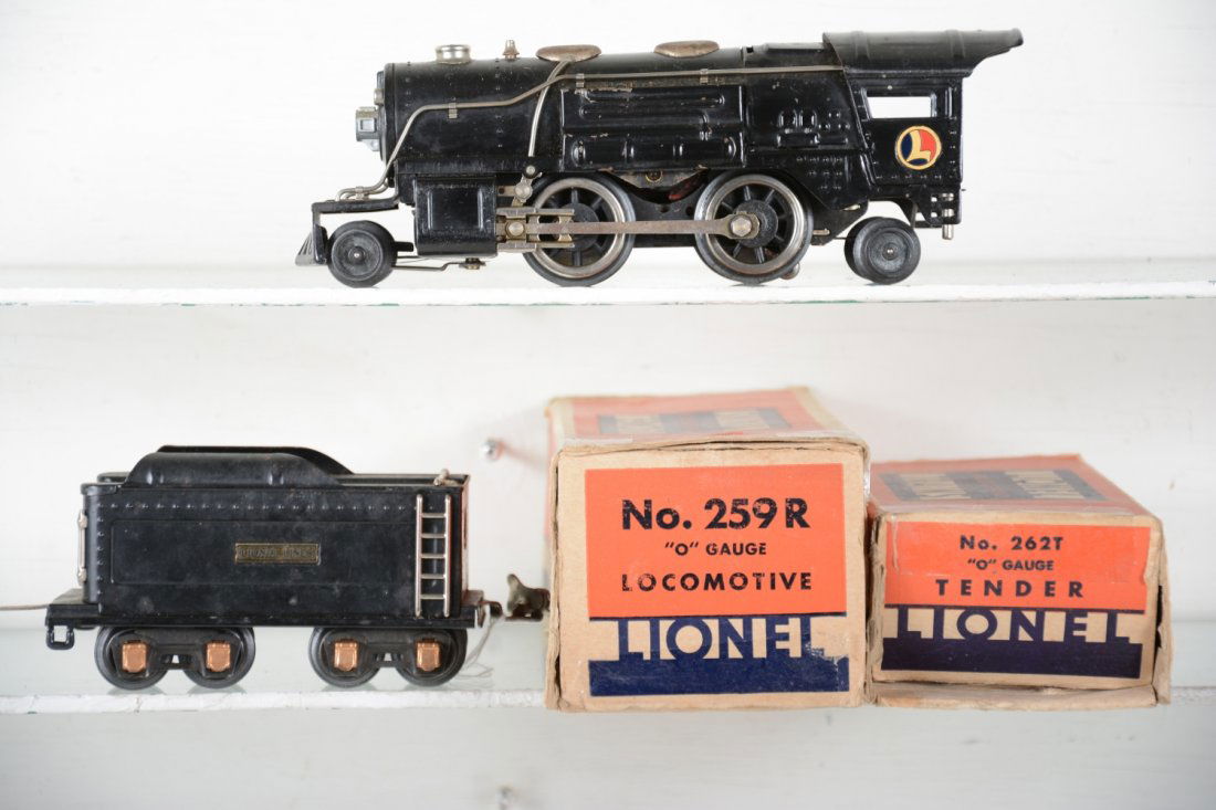 Scarce Boxed Lionel 259R Steam Locomotive (1 of 6)
