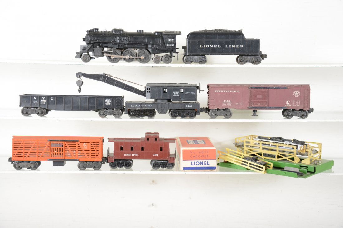 Lionel 2036 Steam Freight Set (1 of 4)