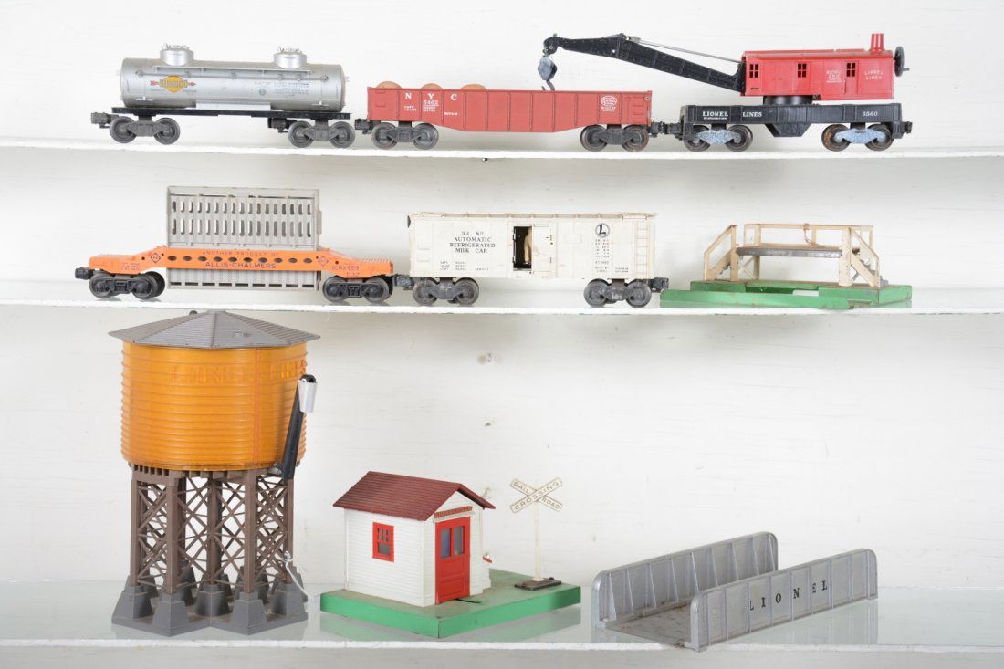 Lionel Trains & Accessories (1 of 4)