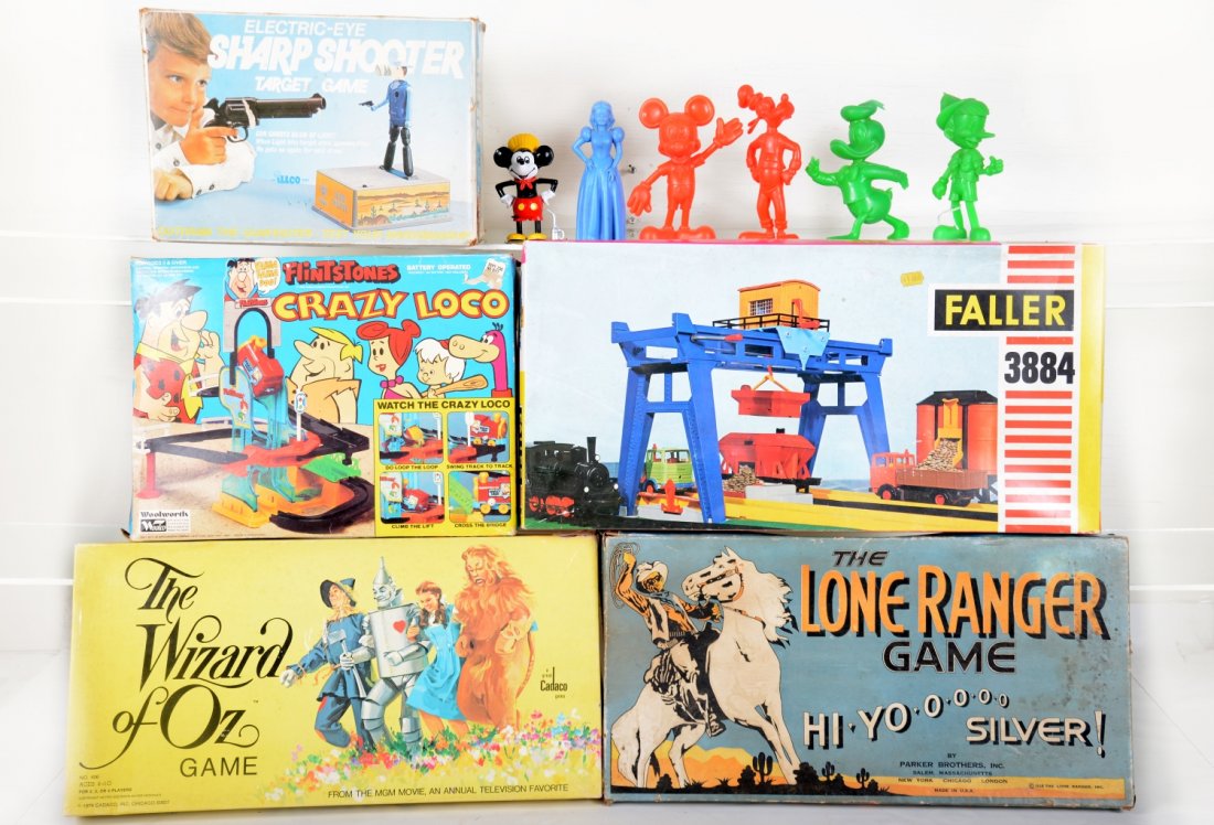 Vintage Toys Group (1 of 2)