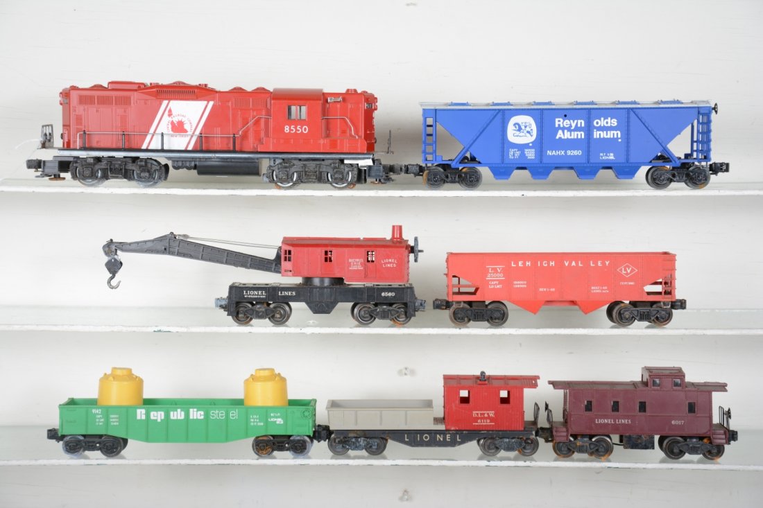 Assorted Lionel Trains (1 of 4)