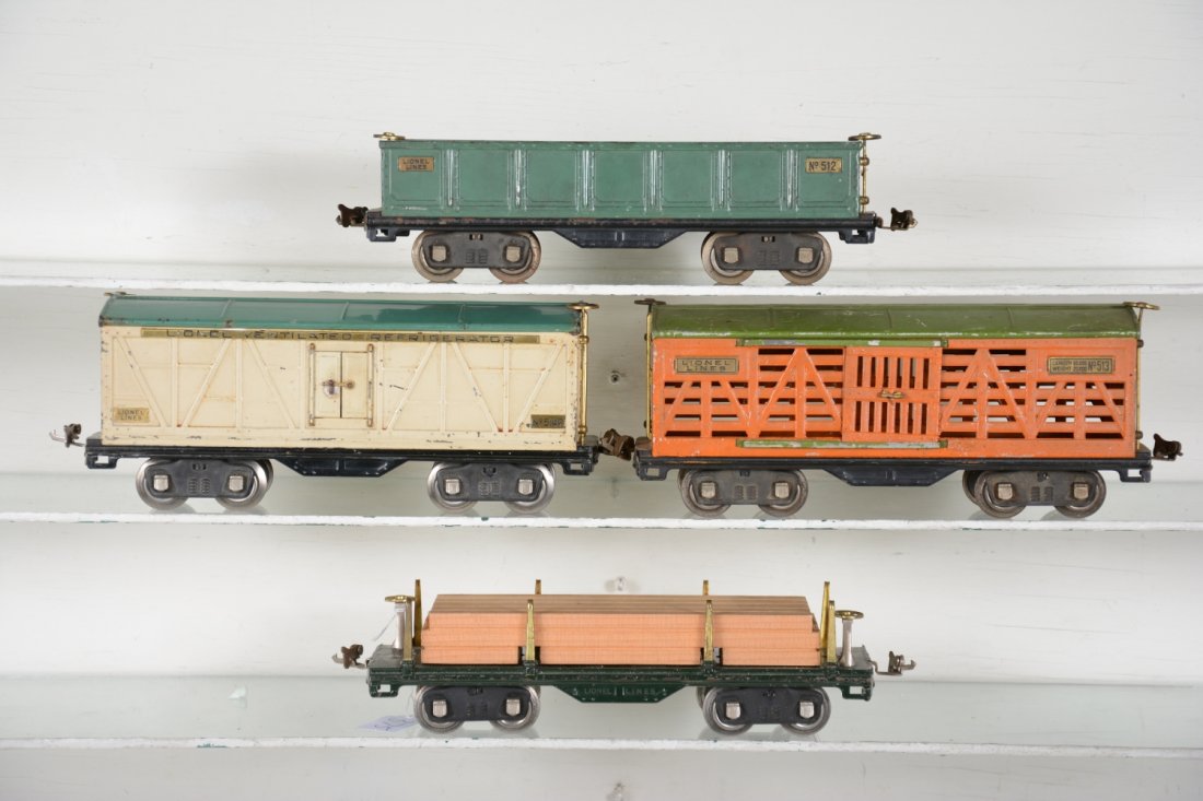 4 Lionel 500 Series Freight Cars (1 of 4)