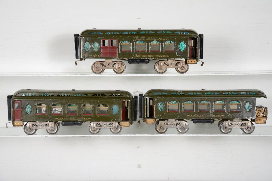 Early Lionel Passenger Cars (1 of 4)