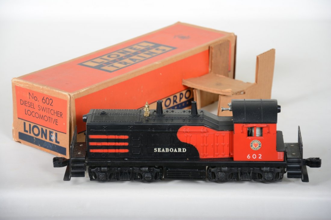 Nice Boxed Lionel 602 Seaboard NW2 Diesel (1 of 4)