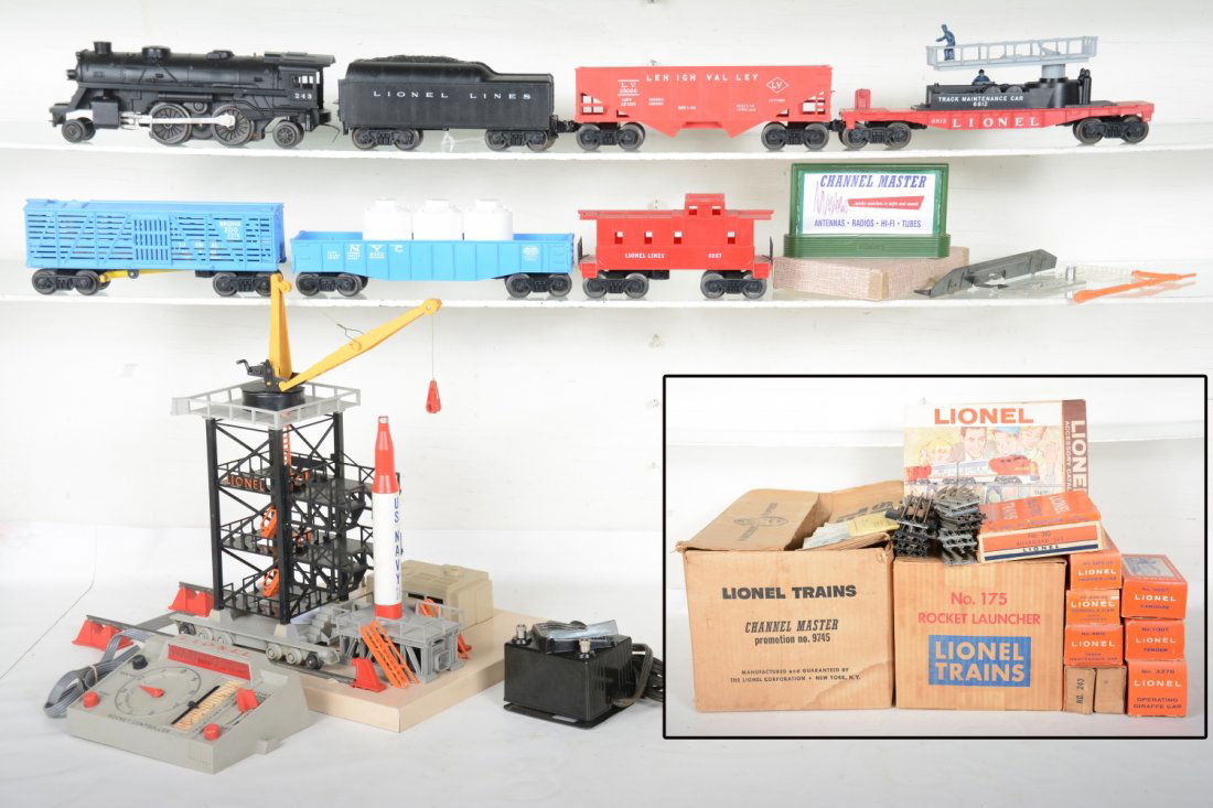 Scarce Boxed Lionel Channel Master Set 9745 (1 of 7)