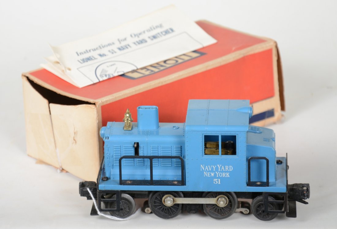 Boxed Lionel 51 Navy Diesel (1 of 4)