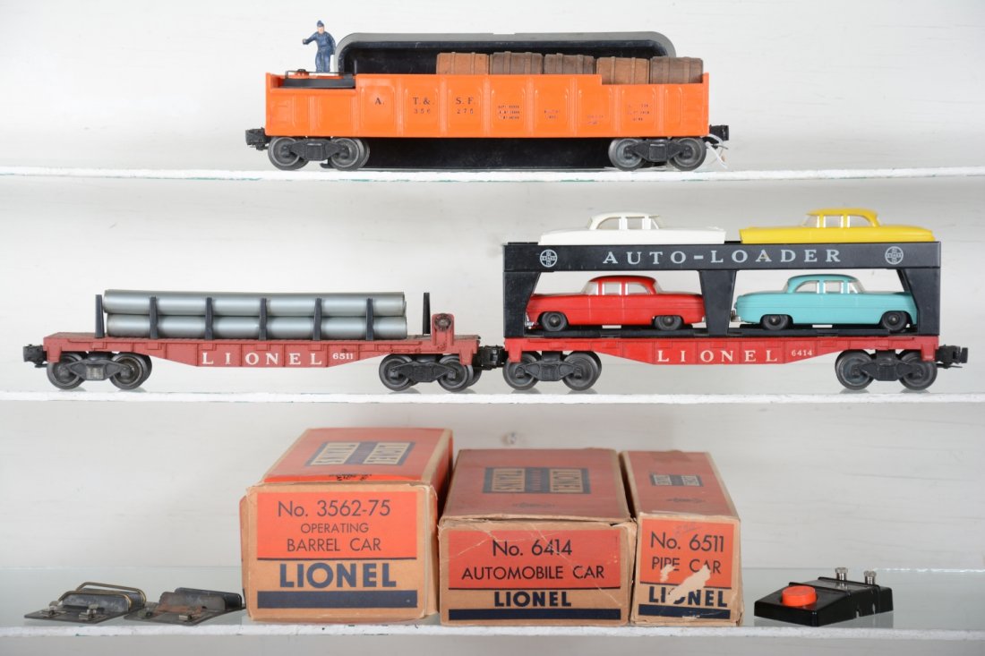 Boxed Lionel Freight Cars (1 of 4)