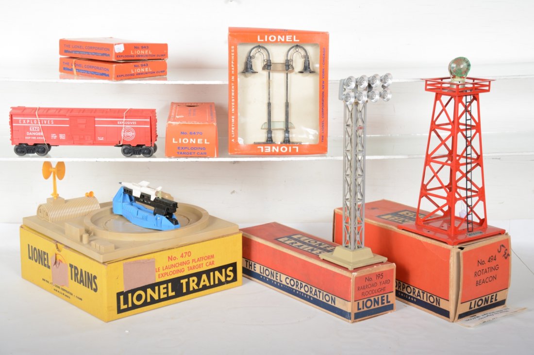 Boxed Lionel Accessory Lot (1 of 4)