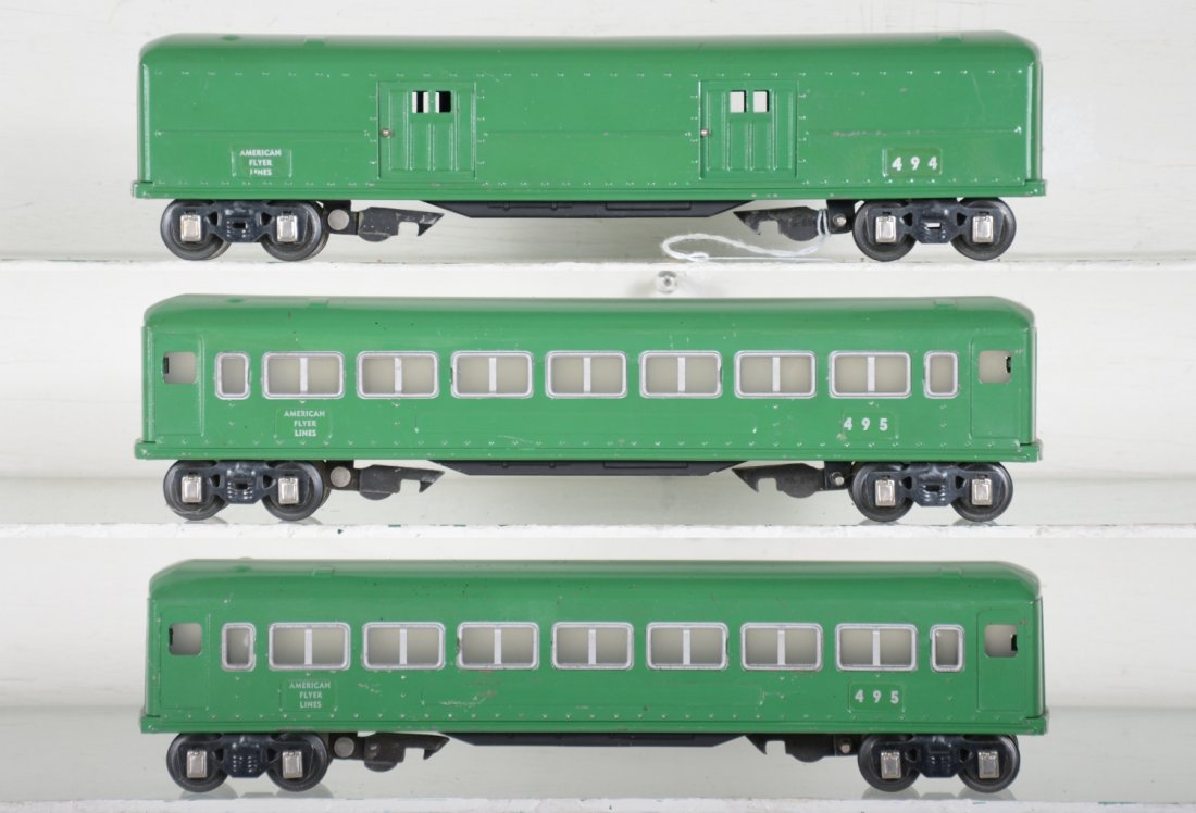 Scarce American Flyer 3/16 O Passenger Cars (1 of 4)