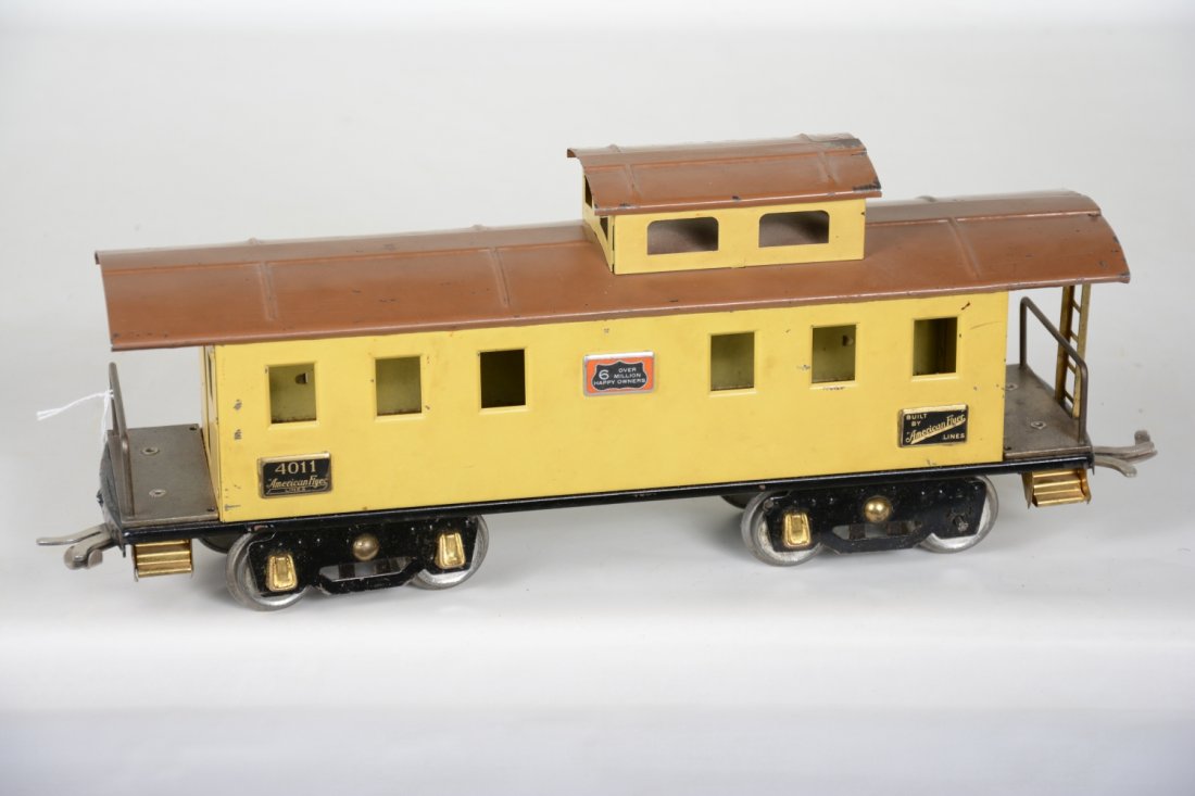 Scarce Early American Flyer 4011 Caboose (1 of 4)