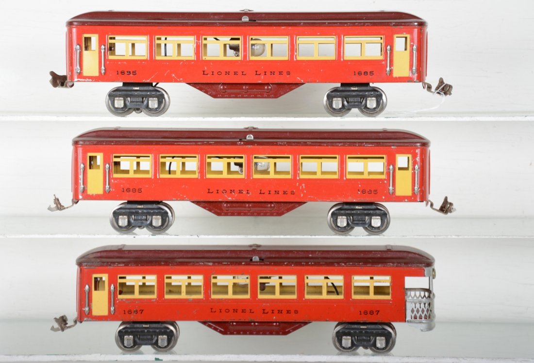 Lionel Uncataloged 1685 Passenger Cars (1 of 4)