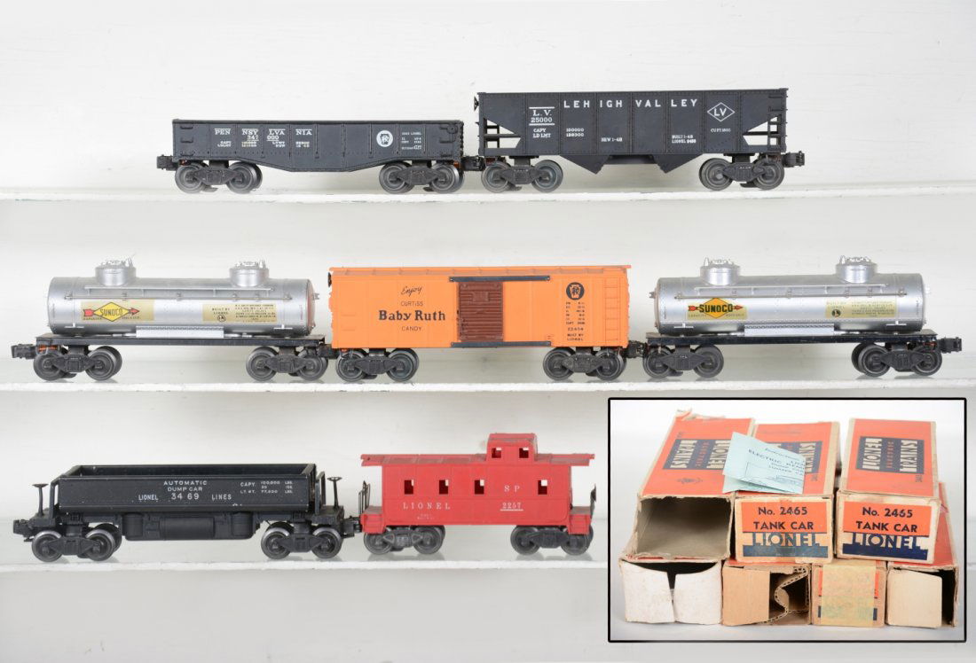 Clean Boxed Lionel Freight Cars (1 of 6)