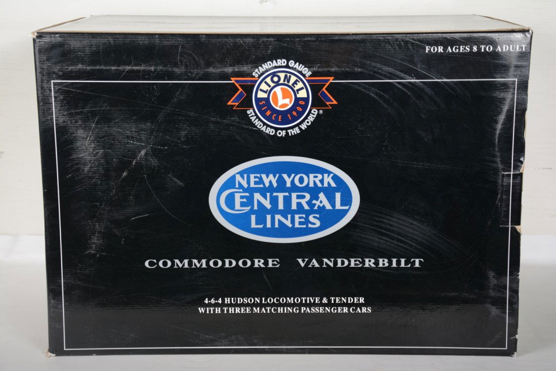 Boxed Lionel 13008 Commodore Vanderbilt Set (1 of 2)