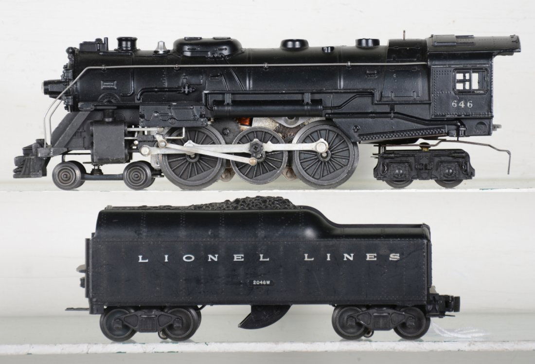 Late Lionel 646 Hudson Steam Loco: Clean with nice lettering & rods; correct 2046W tender with number on side. They show light to moderate playwear, C7