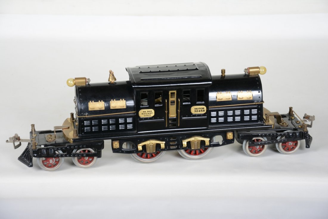 Varney & Sirus Ives 3245R Short Cab (1 of 2)