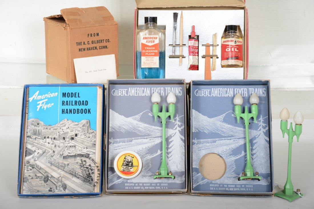 Boxed American Flyer Accessories (1 of 2)