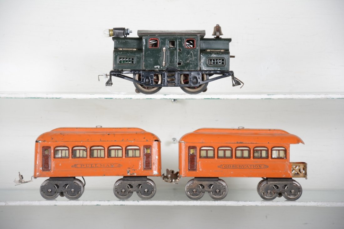 Clean Lionel 153 Passenger Set (1 of 4)