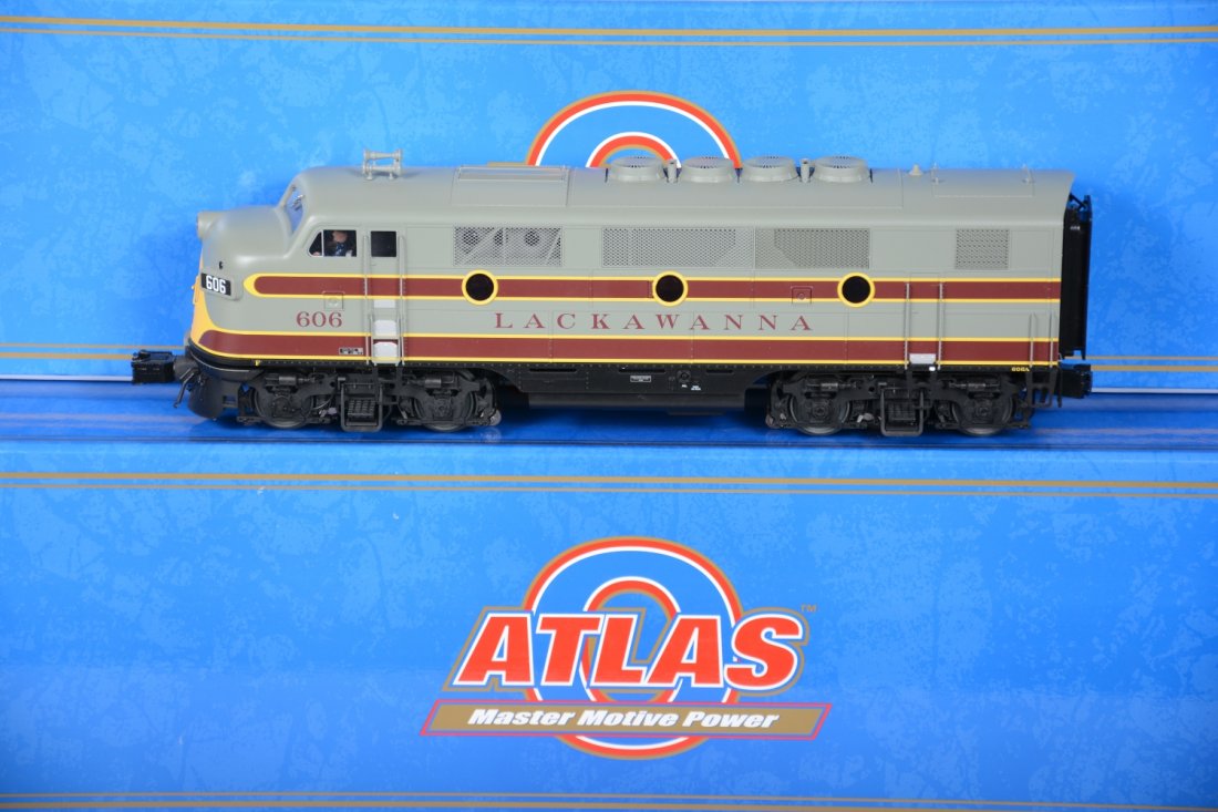 Atlas Lackawanna F2 AA Diesels, TMCC & Sounds (1 of 3)