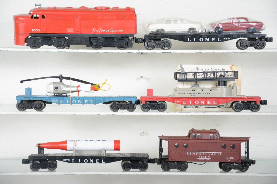 Lionel Diesel Freight Set (1 of 4)