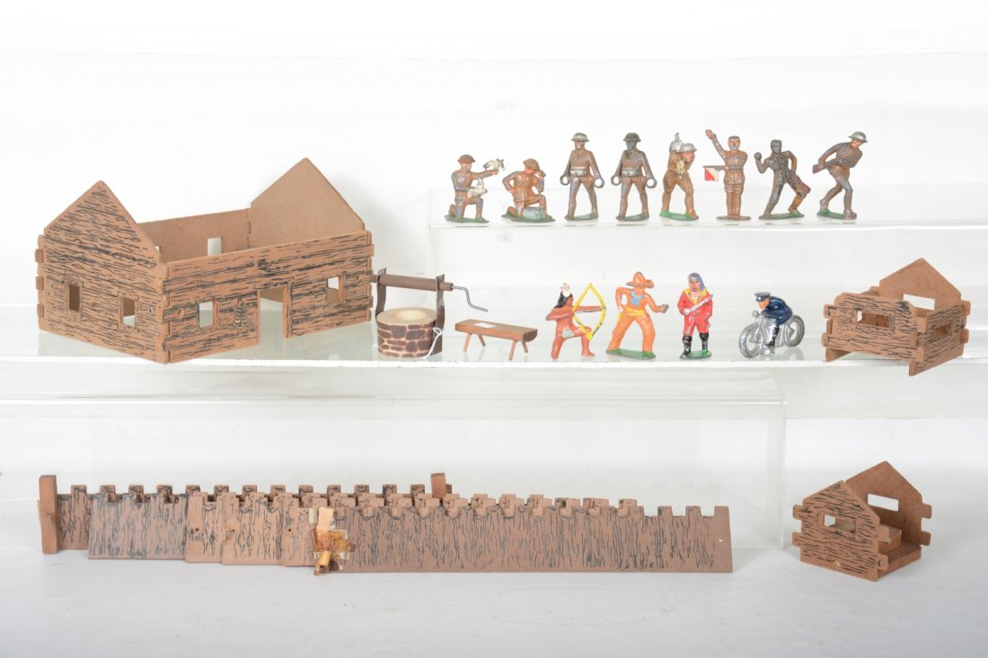 Dimestore Soldier & Fort Lot (1 of 4)