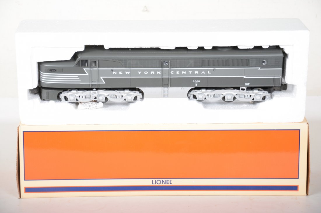 Lionel 18953 NYC Alco PA1 Diesel (1 of 2)
