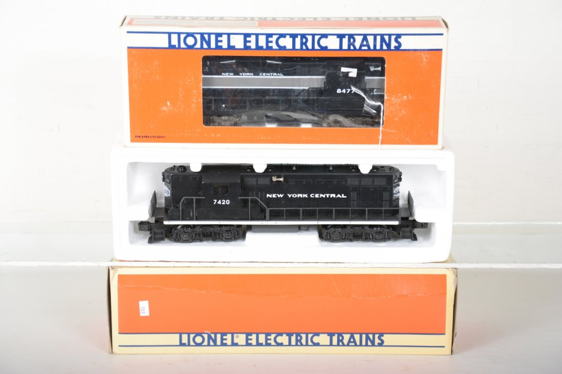 Lionel 18513 & 8477 NYC Diesels: Includes an 18513 GP7 diesel; 8477 GP9 diesel. They show light runtime with C9 bodies with boxes.