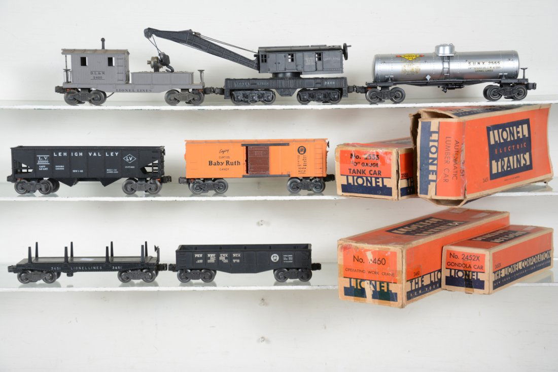 Early Lionel Freight Cars (1 of 4)