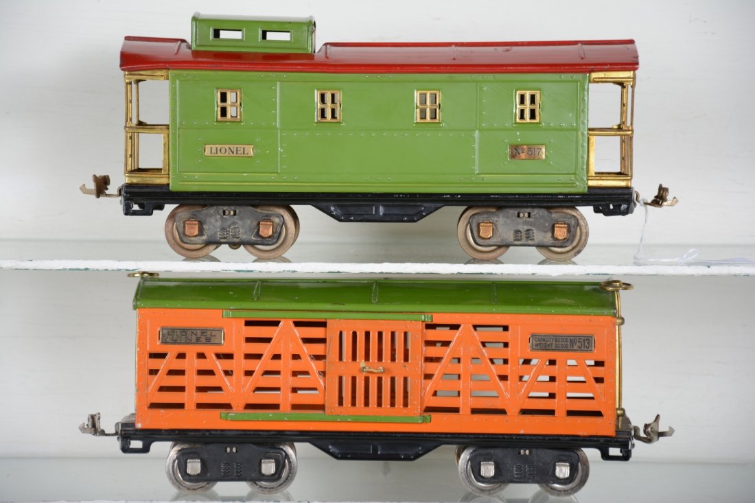 Clean Lionel 513 & 517 Freight Cars (1 of 4)