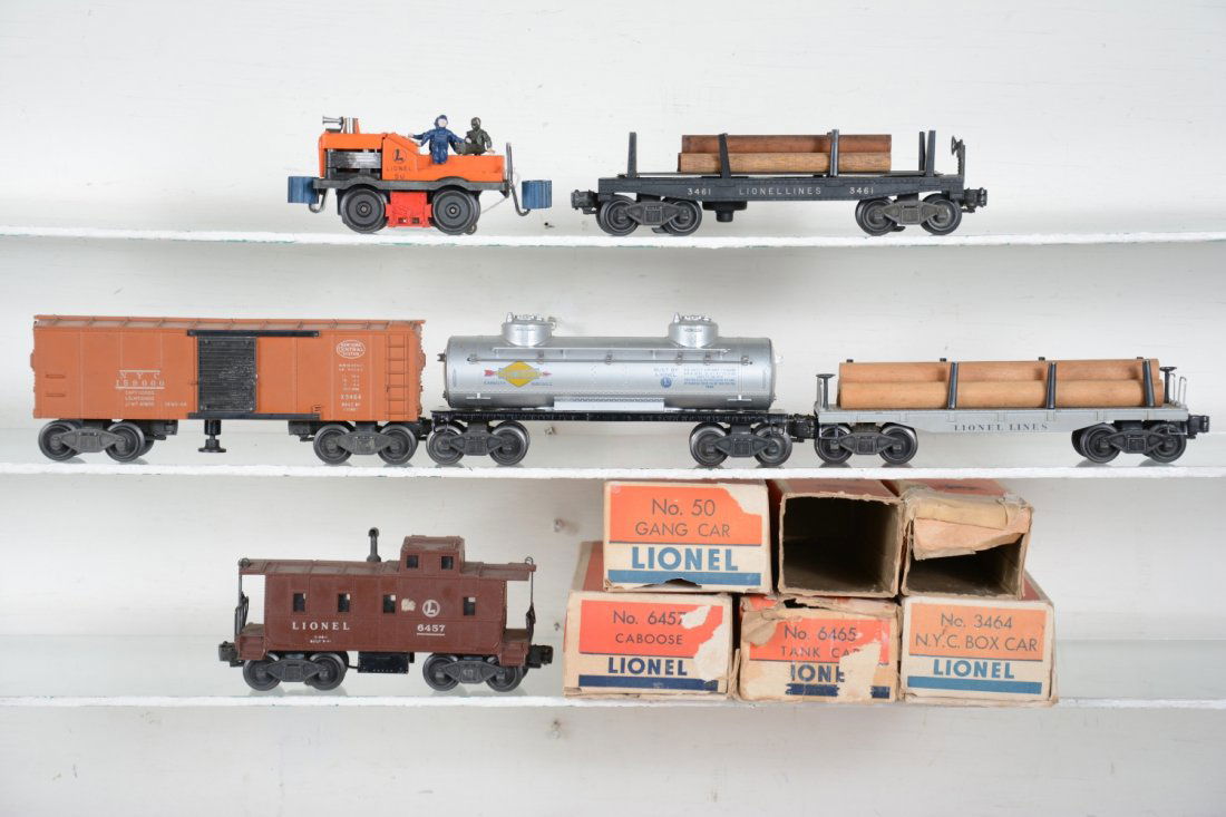 Boxed Lionel Freight Cars (1 of 4)