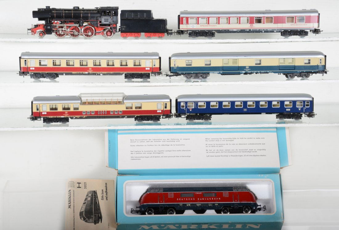 Marklin Loco & Passenger Group (1 of 4)