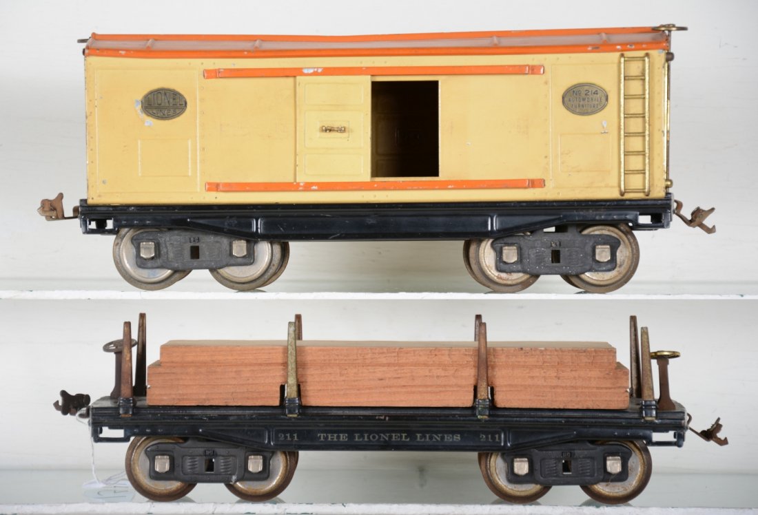 Lionel 214 & 211 Freight Cars (1 of 4)