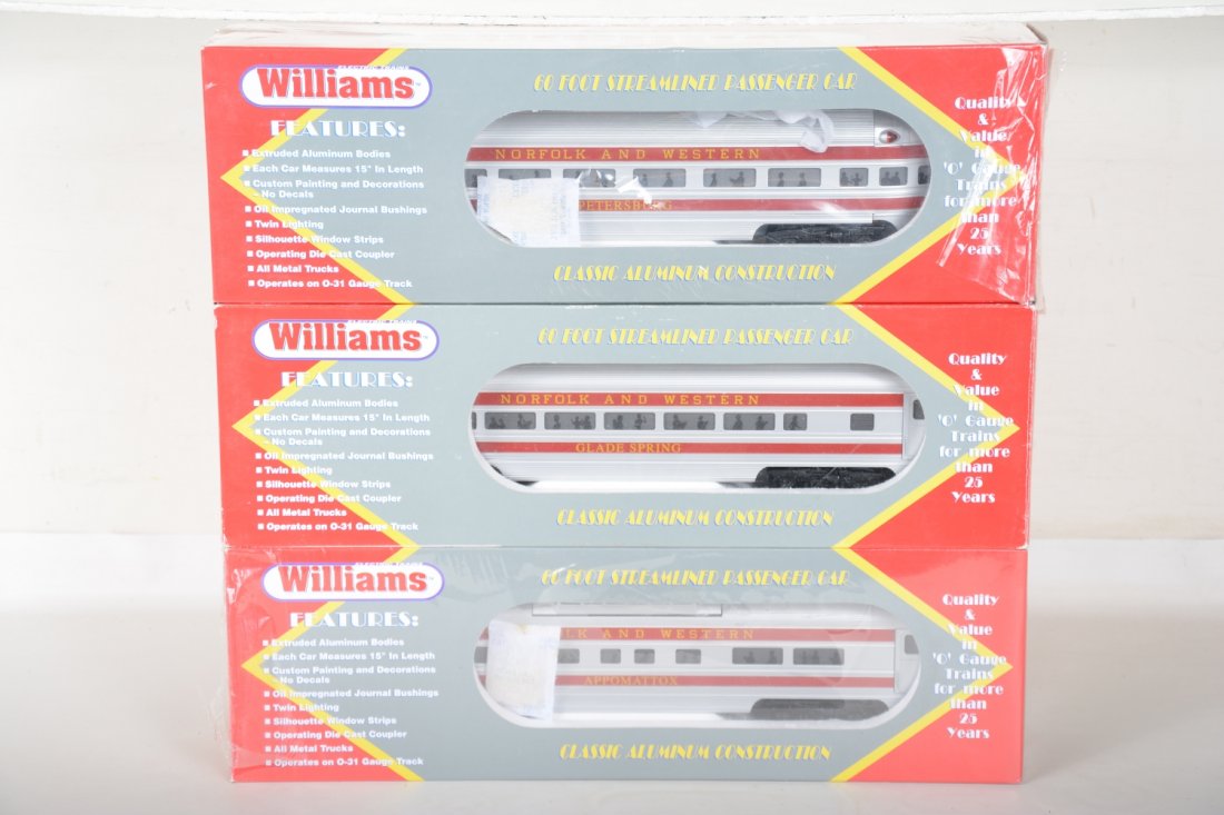 3 Williams 15 Inch N&W Streamline Cars (1 of 2)