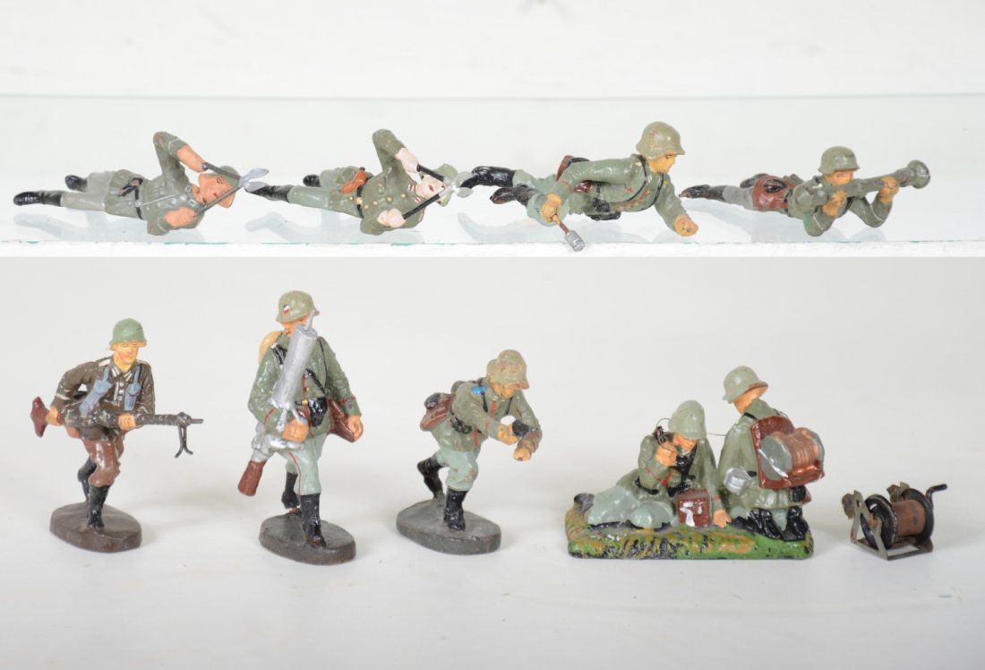 Unusual Elastolin German Composition  Soldiers (1 of 2)