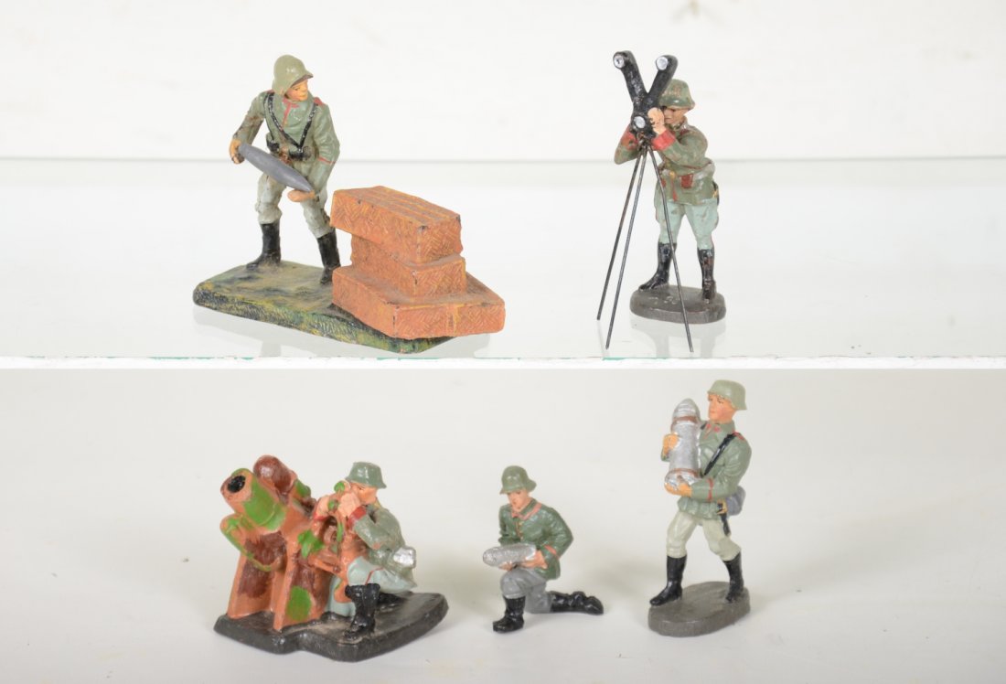 Elastolin German  Mortar Crew (1 of 2)