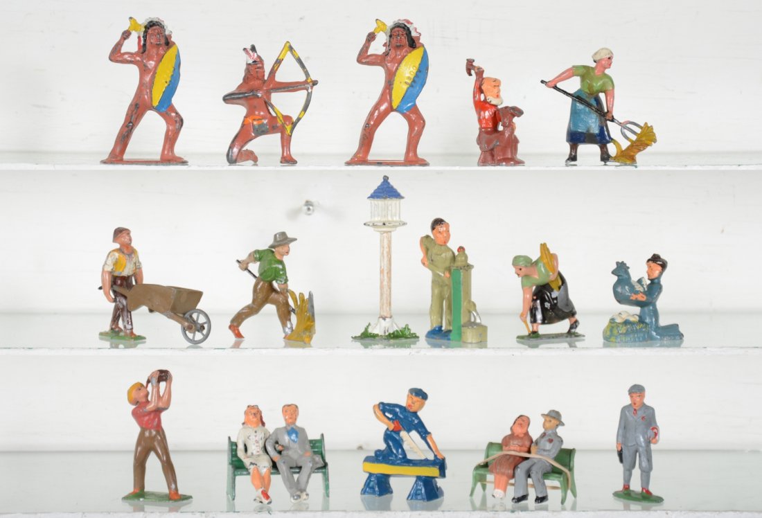 Group of Civilian Dimestore Soldiers (1 of 2)